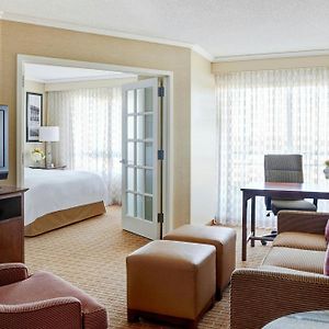 One-Bedroom King Suite Sofa Bed Balcony