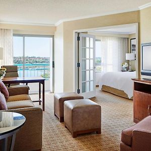 One-Bedroom King Suite Bay View